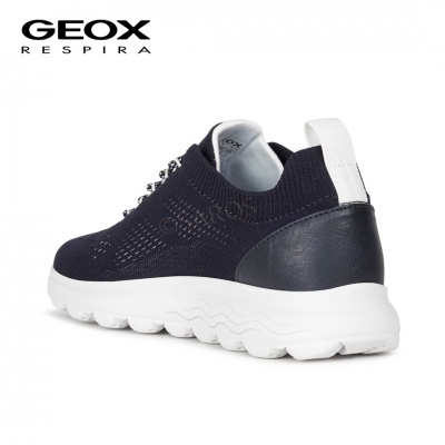 Tênis Geox azul escuro com solado branco