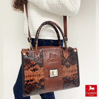 Mala de senhora Cavalinho em padrão pele de cobra castanha e preta com fecho dourado