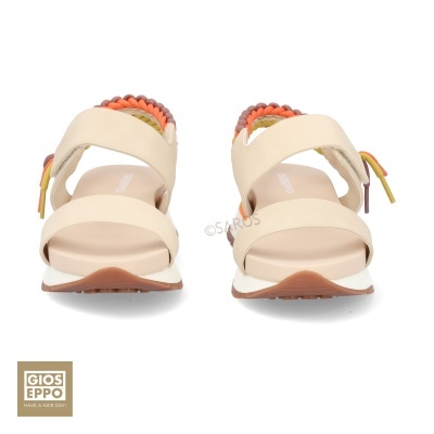 Sandálias Gioseppo creme com detalhe trançado colorido e sola branca
