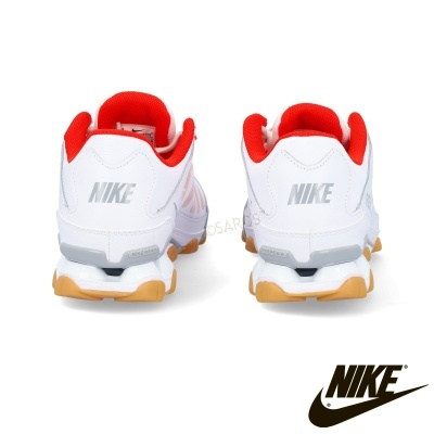 Sapatilhas desportivas Nike brancas e vermelhas vistas de trás