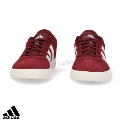 Ténis Adidas bordô com riscas brancas e sola branca