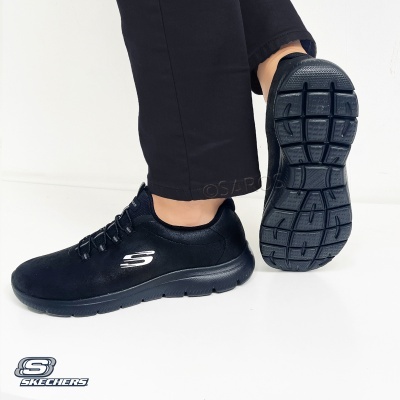Sapatilhas pretas Skechers com sola antiderrapante e logótipo S branco