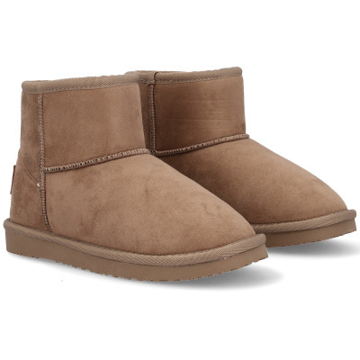 Botas castanhas tipo UGG em camurça com sola de borracha