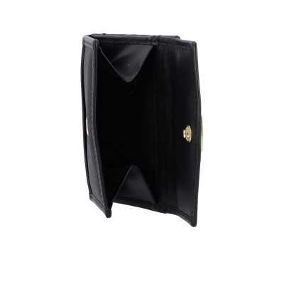 Carteira preta em pele com interior visível e fecho de pressão dourado