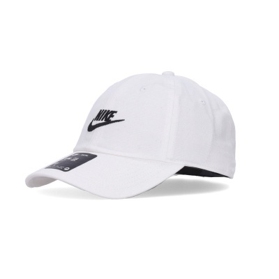 Boné branco com logo Nike preto e etiqueta na aba