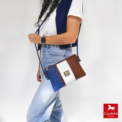 Mala de senhora Cavalinho em couro azul, castanho e branco