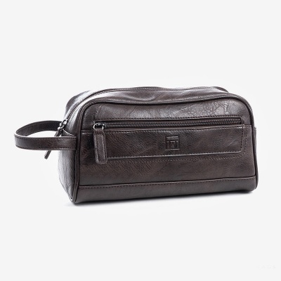 Necessaire em pele sintética castanha com fecho