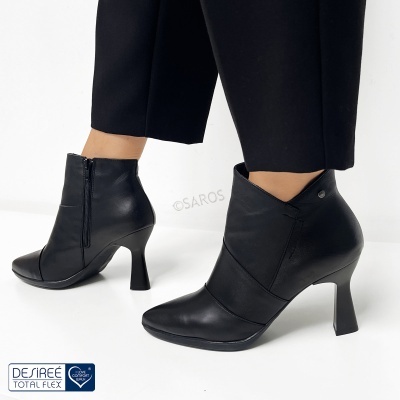 Botins pretos de salto alto com fecho de correr