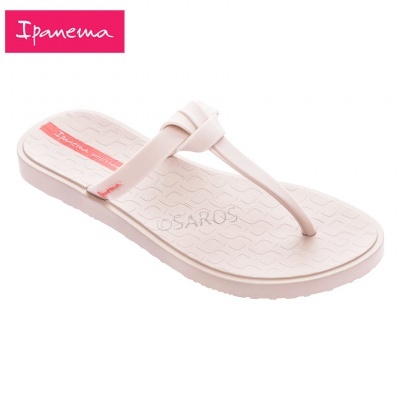 Sandália chinelo rosa claro Ipanema com sola antiderrapante