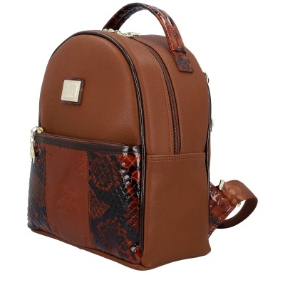 Mochila castanha com padrão de pele de réptil e fechos dourados