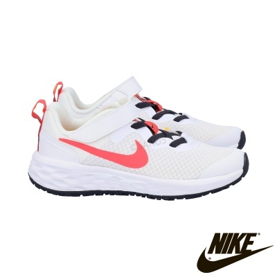 Ténis desportivos Nike brancos com Swoosh rosa e sola preta