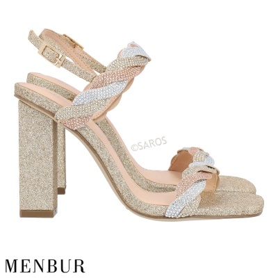 Sandálias femininas Menbur com salto alto e tiras brilhantes entrelaçadas