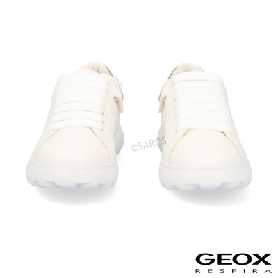 Sapatilhas brancas GEOX RESPIRA vistas de frente