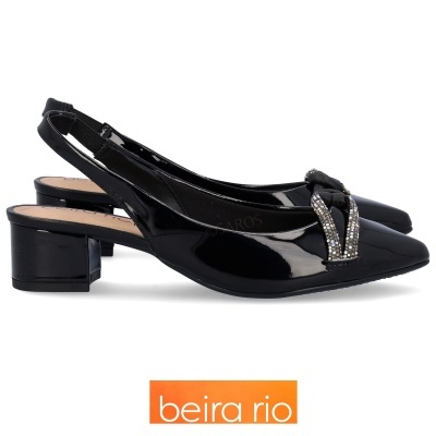 Sapatos de salto médio verniz preto slingback com nó e pedras