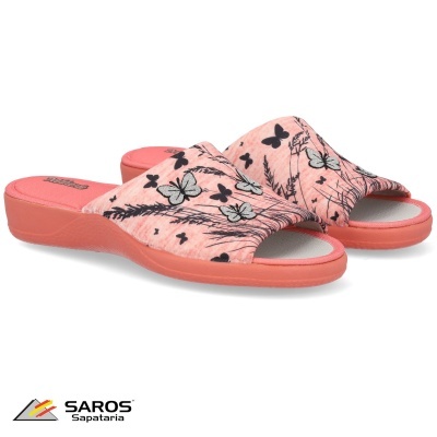 Chinelos femininos cor de coral com estampa de borboletas e flores
