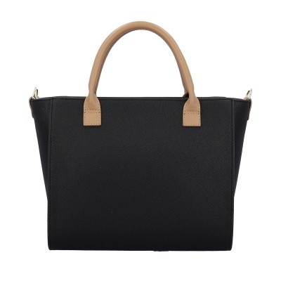 Mala preta com alças castanhas e argolas metálicas douradas