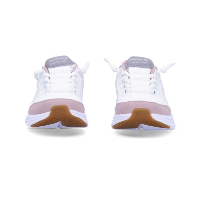 Par de sapatilhas brancas com detalhes rosa claro e sola branca e castanha da marca Skechers