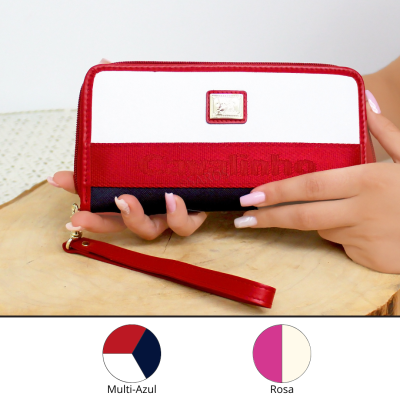 Carteira retangular em vermelho, branco e azul com fecho e alça vermelha