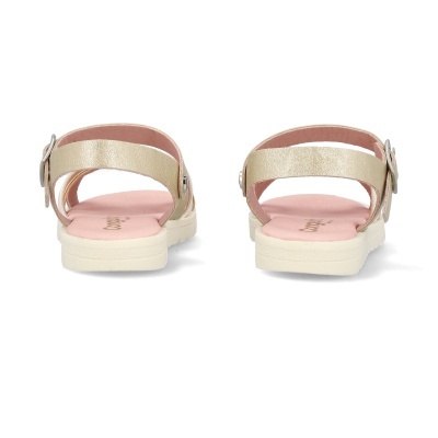 Sandálias femininas dourado e rosa com fivela e sola branca vistas de trás.