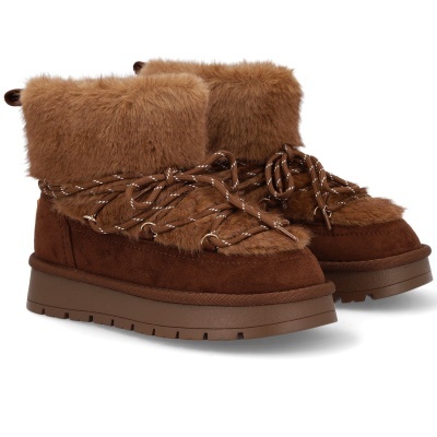 Botas castanhas de neve com pêlo sintético e atacadores