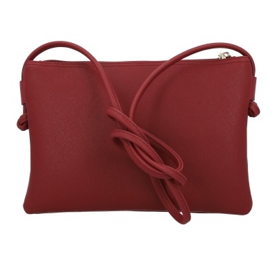 Carteira vermelha com alça longa e fecho zipper dourado