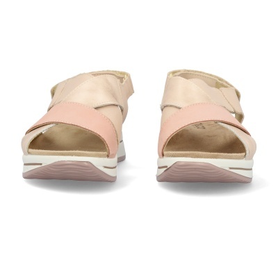 Sandálias femininas em tons rosa e nude com solado branco e rosa