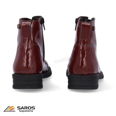 Botas vinhos verniz com sola preta vista traseira