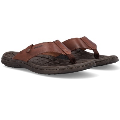 Chinelos masculinos castanhos com sola preta texturizada.