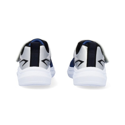 Tênis desporto azul, cinzento, branco e preto vistos de trás