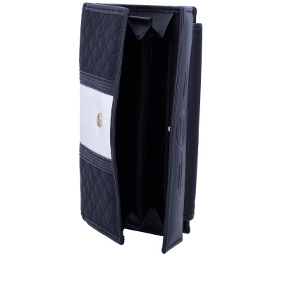 Carteira feminina preta com faixa branca e fecho dourado aberta