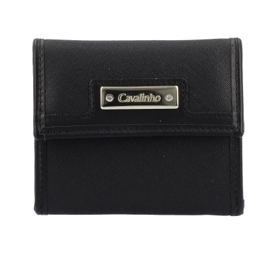 Carteira preta em material texturado com aba e etiqueta metálica 'Cavalinho'