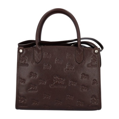 Mala de mão castanha em couro texturado com padrão em relevo