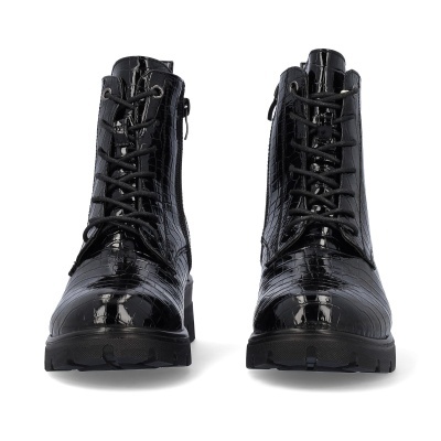 Botas pretas texturizadas com atacadores e fecho lateral