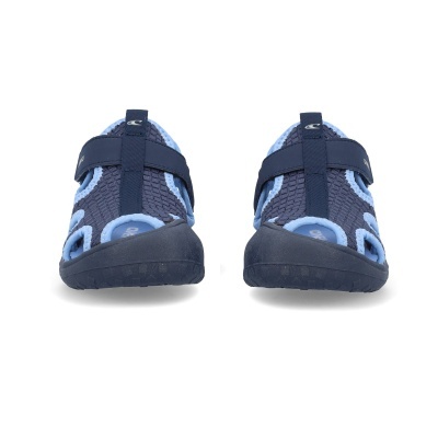 Sapatilhas azuis para água com sola preta e velcro