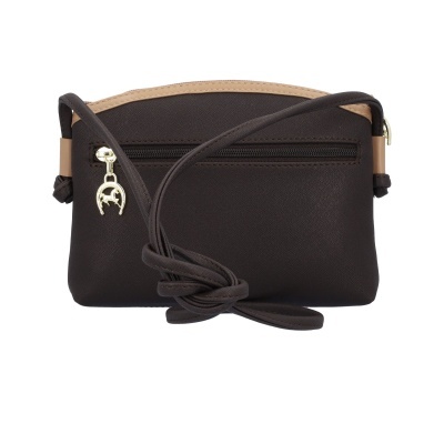 Bolsa castanha escura com detalhe bege, fecho de correr e pendente dourado