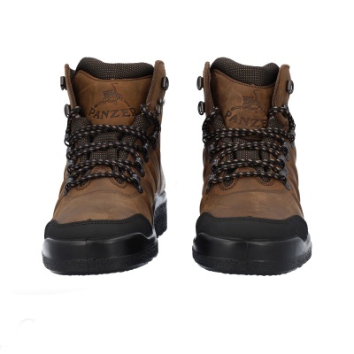 Botas de caminhada marrons com atacadores e sola preta