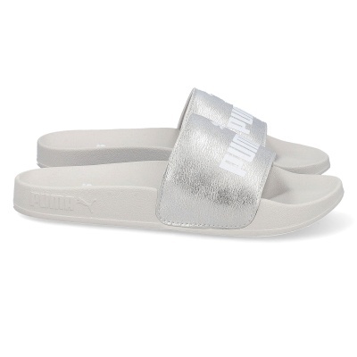 Chinelos desportivos PUMA com sola branca e tira prateada com logo