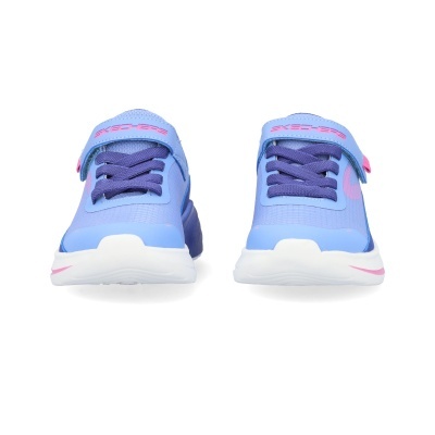 Sapatilhas desportivas azuis com atacadores roxos e detalhes cor-de-rosa