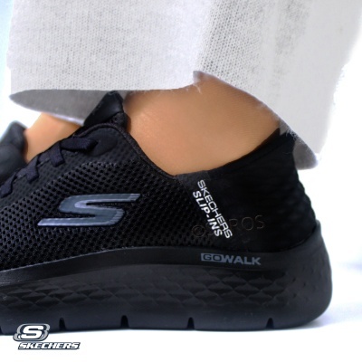 Ténis pretos Skechers Skech-Air Stripes com sola preta e logótipos prateados