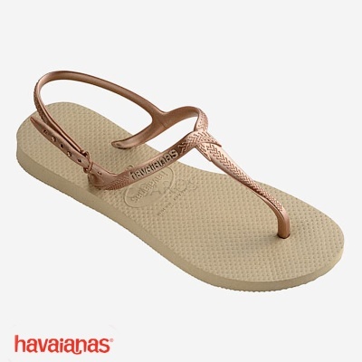 Sandália havaianas bege com tiras bronze metálico