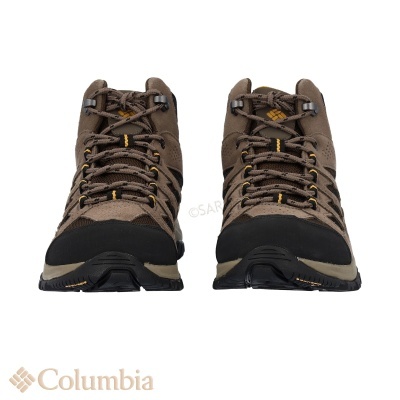 Botas Columbia castanhas com sola preta de frente