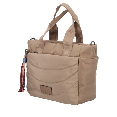 Bolsa bege de tecido acolchoado com alças e bolso frontal