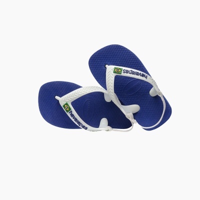 Sandálias havaianas azuis com tiras brancas com bandeira do Brasil e nome havaianas