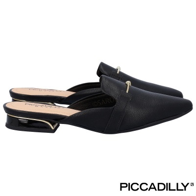 Mocassins pretos com salto baixo e detalhe metálico dourado da PICCADILLY