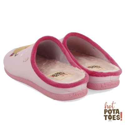 Chinelos rosa claro com interior felpudo e sola rosa