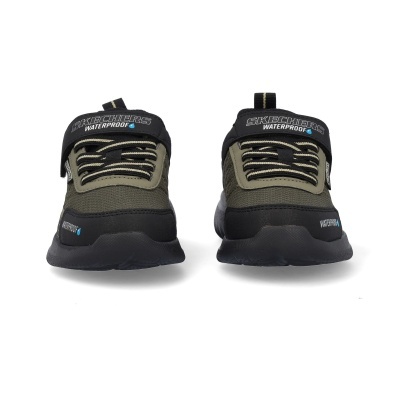 Sapatilhas Skechers impermeáveis pretas e verde-oliva frente