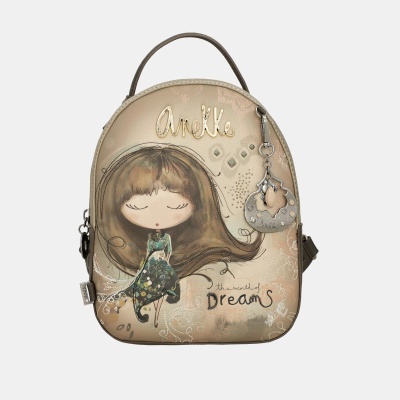 Mochila pequena bege com ilustração de menina e texto AneKke