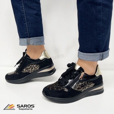 Ténis femininos pretos com padrão leopardo e acabamento dourado