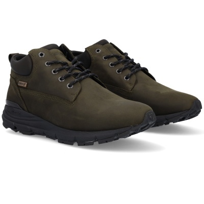 Botas desportivas em couro verde-oliva com atacadores pretos e sola preta