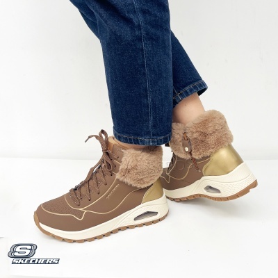 Botas Skechers castanhas com pelo e detalhes dourados